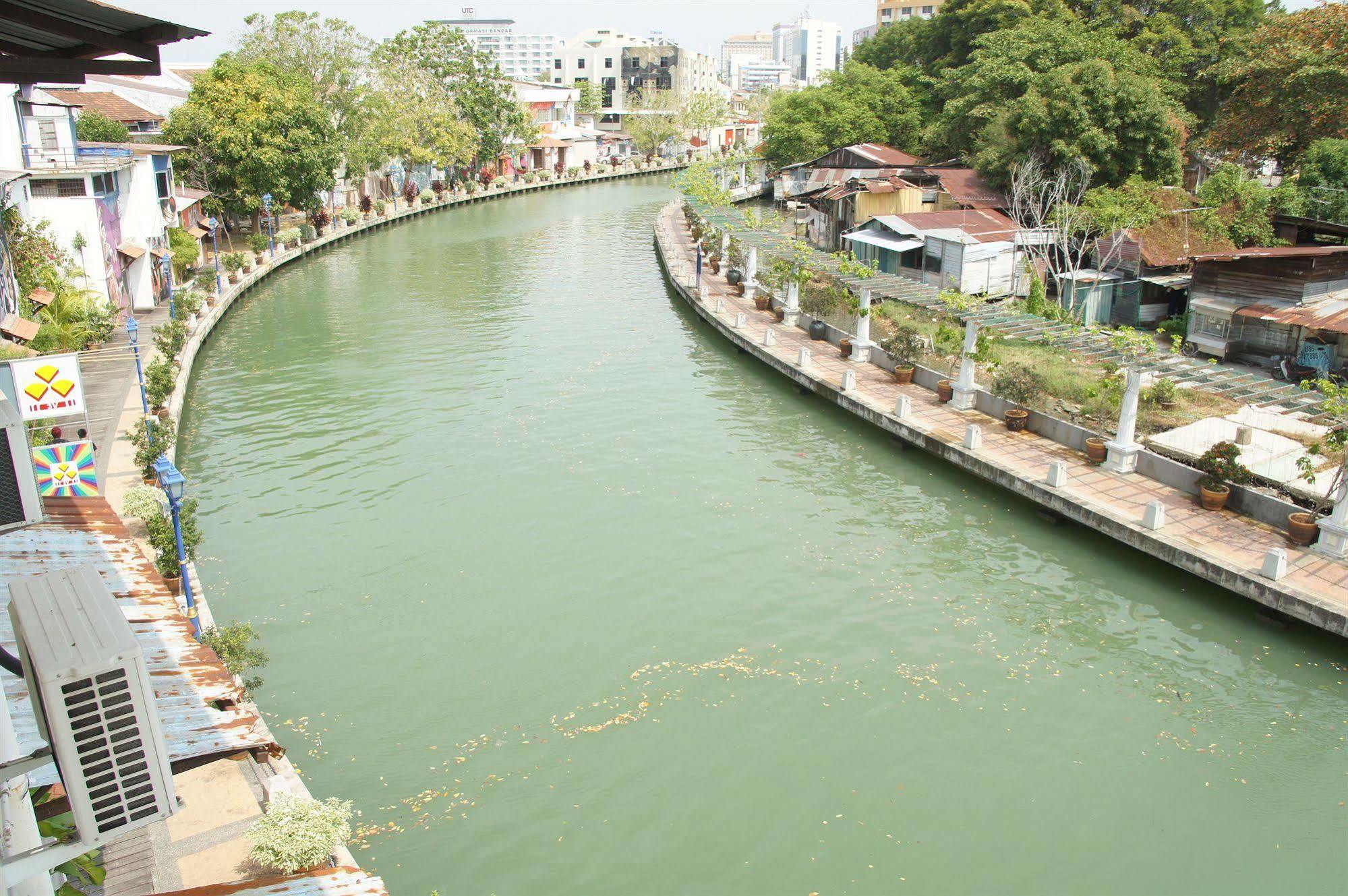 The Jiong House Hostel Malacca Екстериор снимка