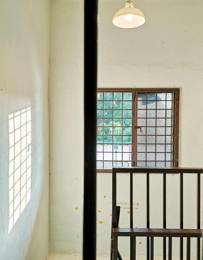 The Jiong House Hostel Malacca Екстериор снимка