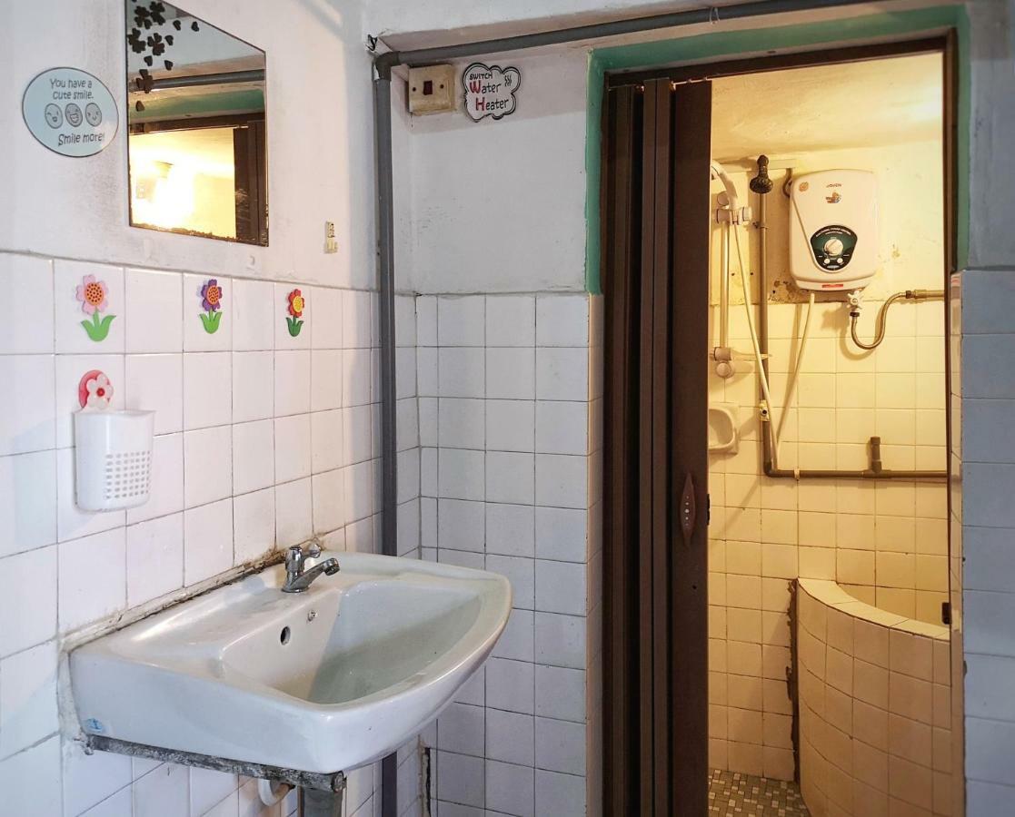 The Jiong House Hostel Malacca Екстериор снимка